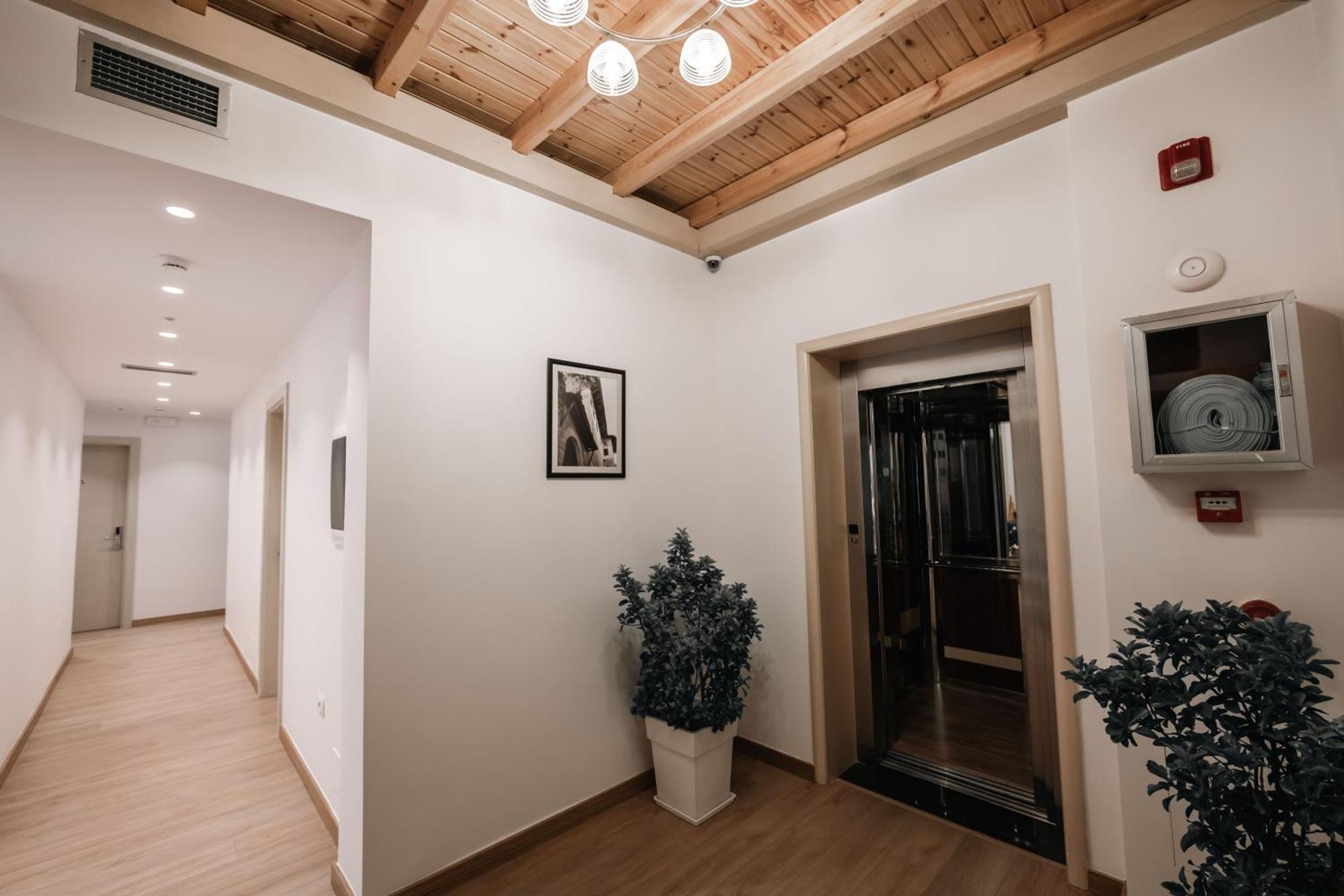 Sharm Luxury 4* Gjirokastër